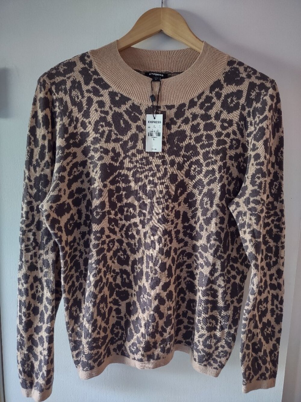 Express NWT XL Leopard Print Sweater Womens Brown Beige Crew Neck Long Sleeve